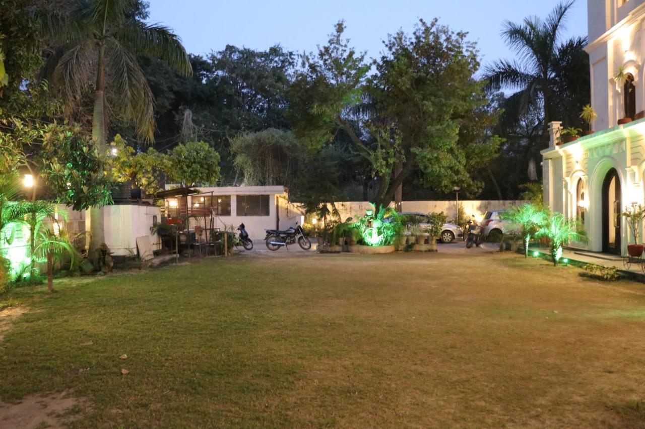 Hotel Pushap Palace Patiala Luaran gambar